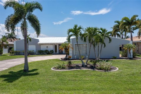 Villa ou maison à vendre à Punta Gorda, Floride: 3 chambres, 150.22 m2 № 1323278 - photo 14