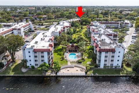 Copropriété à vendre à Lauderhill, Floride: 2 chambres, 99.41 m2 № 1047684 - photo 3