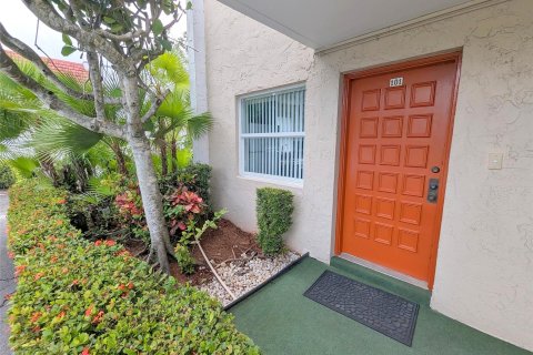 Copropriété à vendre à Lauderhill, Floride: 2 chambres, 99.41 m2 № 1047684 - photo 28