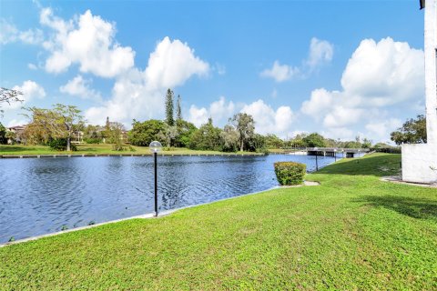 Copropriété à vendre à Lauderhill, Floride: 2 chambres, 99.41 m2 № 1047684 - photo 15