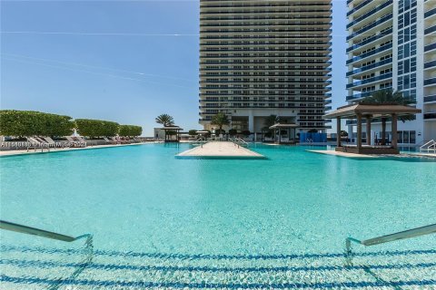 Copropriété à vendre à Hallandale Beach, Floride: 2 chambres, 165.55 m2 № 1033110 - photo 29