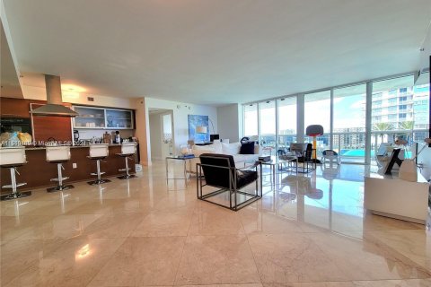 Copropriété à vendre à Hallandale Beach, Floride: 2 chambres, 165.55 m2 № 1033110 - photo 4