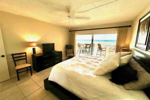 Condo in New Smyrna Beach, Florida, 3 bedrooms  № 1378455 - photo 16