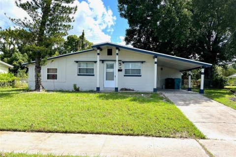 Villa ou maison à vendre à Orlando, Floride: 4 chambres, 141.21 m2 № 1379363 - photo 1