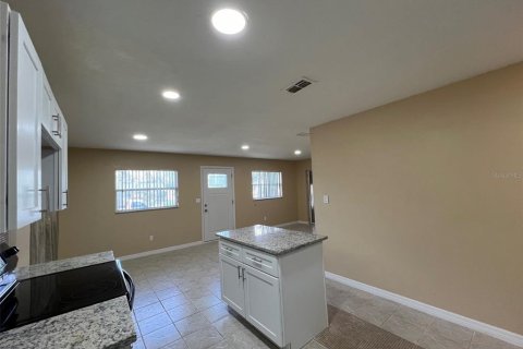 Casa en venta en Orlando, Florida, 4 dormitorios, 141.21 m2 № 1379363 - foto 12