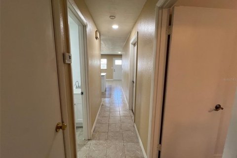 Casa en venta en Orlando, Florida, 4 dormitorios, 141.21 m2 № 1379363 - foto 21