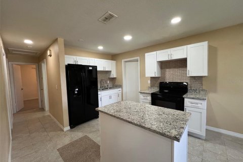 Casa en venta en Orlando, Florida, 4 dormitorios, 141.21 m2 № 1379363 - foto 10