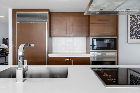 Condominio en venta en Miami, Florida, 3 dormitorios, 173.73 m2 № 1220963 - foto 9