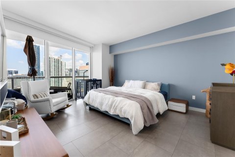 Condo in Miami, Florida, 3 bedrooms  № 1220963 - photo 10