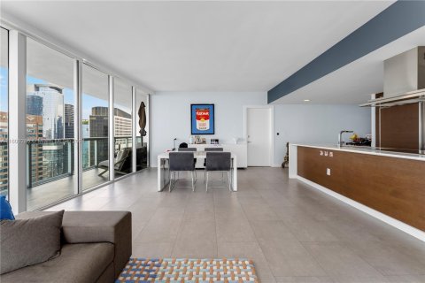 Condominio en venta en Miami, Florida, 3 dormitorios, 173.73 m2 № 1220963 - foto 4