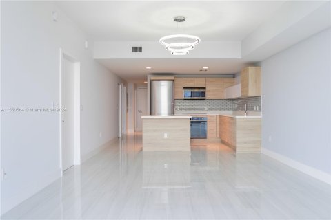 Condominio en venta en North Miami Beach, Florida, 1 dormitorio, 87.05 m2 № 1065175 - foto 8