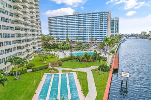 Condominio en venta en Fort Lauderdale, Florida, 1 dormitorio, 74.32 m2 № 1054779 - foto 10