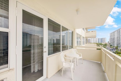 Copropriété à vendre à Fort Lauderdale, Floride: 1 chambre, 74.32 m2 № 1054779 - photo 16