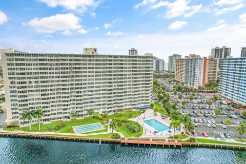 Condo in Fort Lauderdale, Florida, 1 bedroom  № 1054779 - photo 7