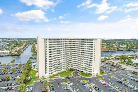 Condo in Fort Lauderdale, Florida, 1 bedroom  № 1054779 - photo 2