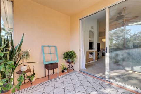 Condo in Sarasota, Florida, 1 bedroom  № 1378081 - photo 16