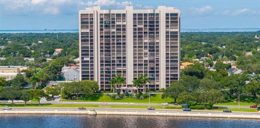 Condominio en Tampa, Florida, 3 dormitorios  № 1378111