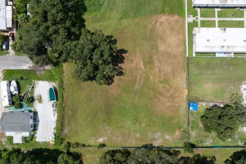 Terreno en venta en Saint Petersburg, Florida № 1378114 - foto 1