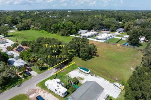 Terreno en venta en Saint Petersburg, Florida № 1378114 - foto 12