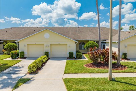 Touwnhouse à vendre à Kissimmee, Floride: 2 chambres, 121.33 m2 № 1378082 - photo 1