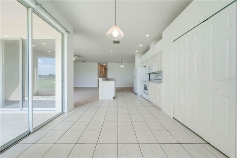 Adosado en venta en Kissimmee, Florida, 2 dormitorios, 121.33 m2 № 1378082 - foto 22