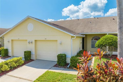 Adosado en venta en Kissimmee, Florida, 2 dormitorios, 121.33 m2 № 1378082 - foto 3