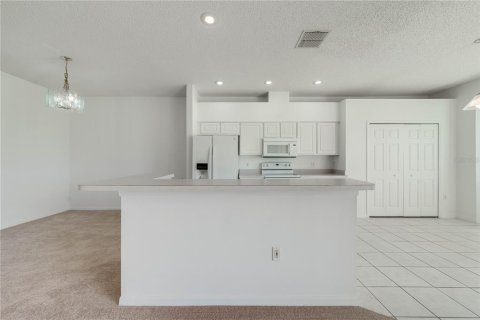 Adosado en venta en Kissimmee, Florida, 2 dormitorios, 121.33 m2 № 1378082 - foto 14