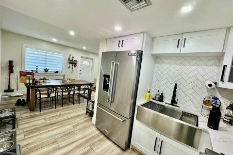 Condominio en venta en Miami, Florida, 2 dormitorios, 111.48 m2 № 1402722 - foto 13