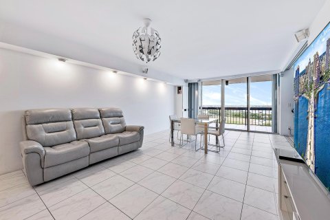 Copropriété à vendre à West Palm Beach, Floride: 2 chambres, 112.04 m2 № 1047733 - photo 16