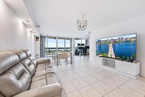 Copropriété à vendre à West Palm Beach, Floride: 2 chambres, 112.04 m2 № 1047733 - photo 17