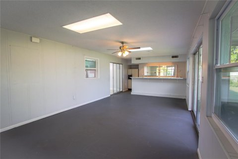 House in Cape Coral, Florida 3 bedrooms, 154.22 sq.m. № 1046581 - photo 10