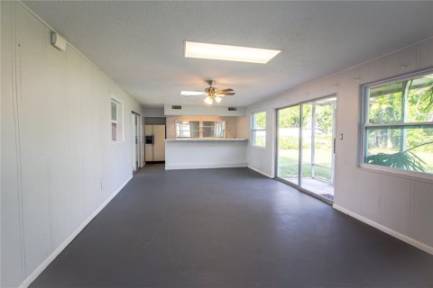 House in Cape Coral, Florida 3 bedrooms, 154.22 sq.m. № 1046581 - photo 11