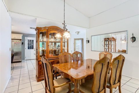 Villa ou maison à vendre à Kissimmee, Floride: 3 chambres, 135.82 m2 № 1336276 - photo 19