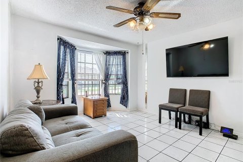 Villa ou maison à vendre à Kissimmee, Floride: 3 chambres, 135.82 m2 № 1336276 - photo 13