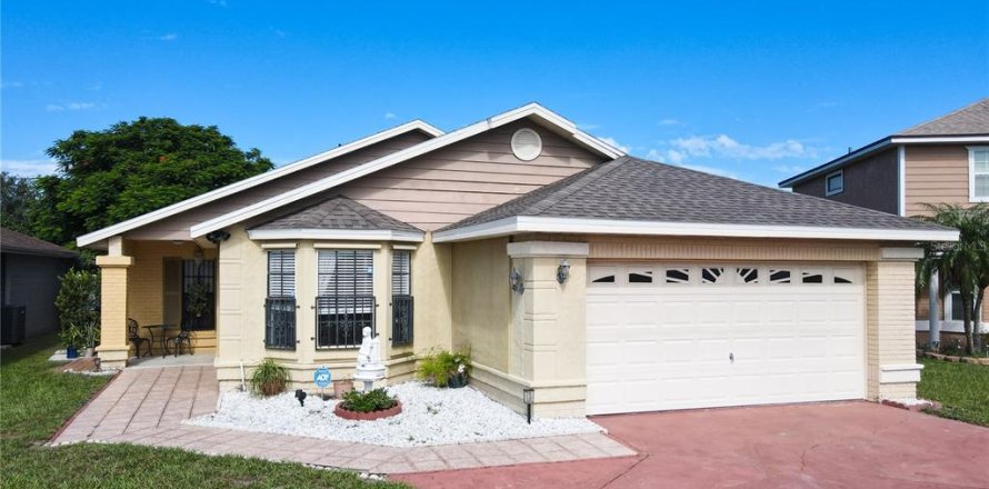 House in Kissimmee, Florida 3 bedrooms, 135.82 sq.m. № 1336276