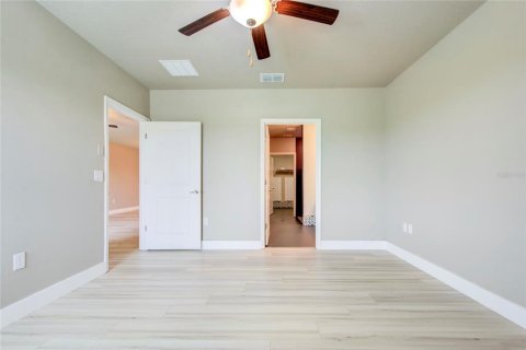 Casa en venta en San Antonio, Florida, 2 dormitorios, 162.3 m2 № 1336243 - foto 24