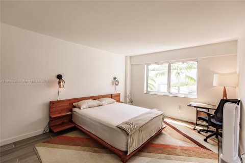 Condo in Miami Beach, Florida, 1 bedroom  № 1352199 - photo 5