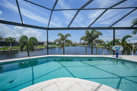 Villa ou maison à vendre à Punta Gorda, Floride: 3 chambres, 253.72 m2 № 1302373 - photo 3