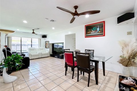 Casa en venta en Coral Springs, Florida, 3 dormitorios, 173.63 m2 № 1293526 - foto 21