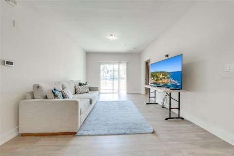 Condominio en venta en Orlando, Florida, 2 dormitorios, 98.66 m2 № 1034312 - foto 6