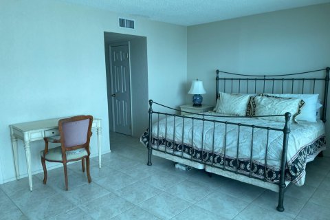 Condo in Fort Lauderdale, Florida, 1 bedroom  № 1050239 - photo 16