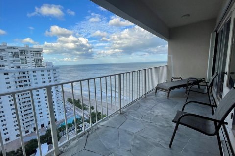 Condo in Fort Lauderdale, Florida, 1 bedroom  № 1050239 - photo 11