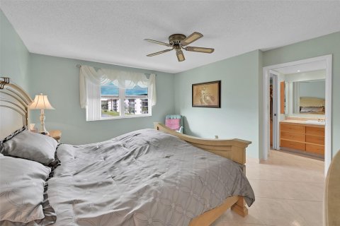 Copropriété à vendre à Tamarac, Floride: 2 chambres, 117.99 m2 № 1049998 - photo 13