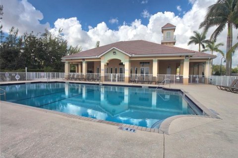 Touwnhouse à vendre à Deerfield Beach, Floride: 2 chambres, 119.47 m2 № 1049997 - photo 29