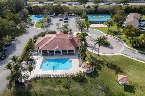 Touwnhouse à vendre à Deerfield Beach, Floride: 2 chambres, 119.47 m2 № 1049997 - photo 4