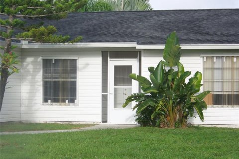 House in Cape Coral, Florida 3 bedrooms, 115.38 sq.m. № 1357887 - photo 3