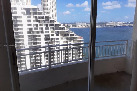 Condominio en venta en Miami, Florida, 1 dormitorio, 62.34 m2 № 1095380 - foto 1