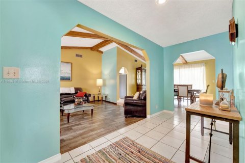 Villa ou maison à vendre à Plantation, Floride: 3 chambres, 189.15 m2 № 1095724 - photo 5