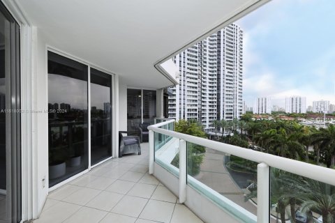 Condo in Aventura, Florida, 3 bedrooms  № 1241420 - photo 16