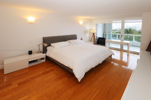 Condo in Aventura, Florida, 3 bedrooms  № 1241420 - photo 9